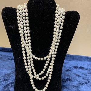 Premiere Designs faux pearl strand